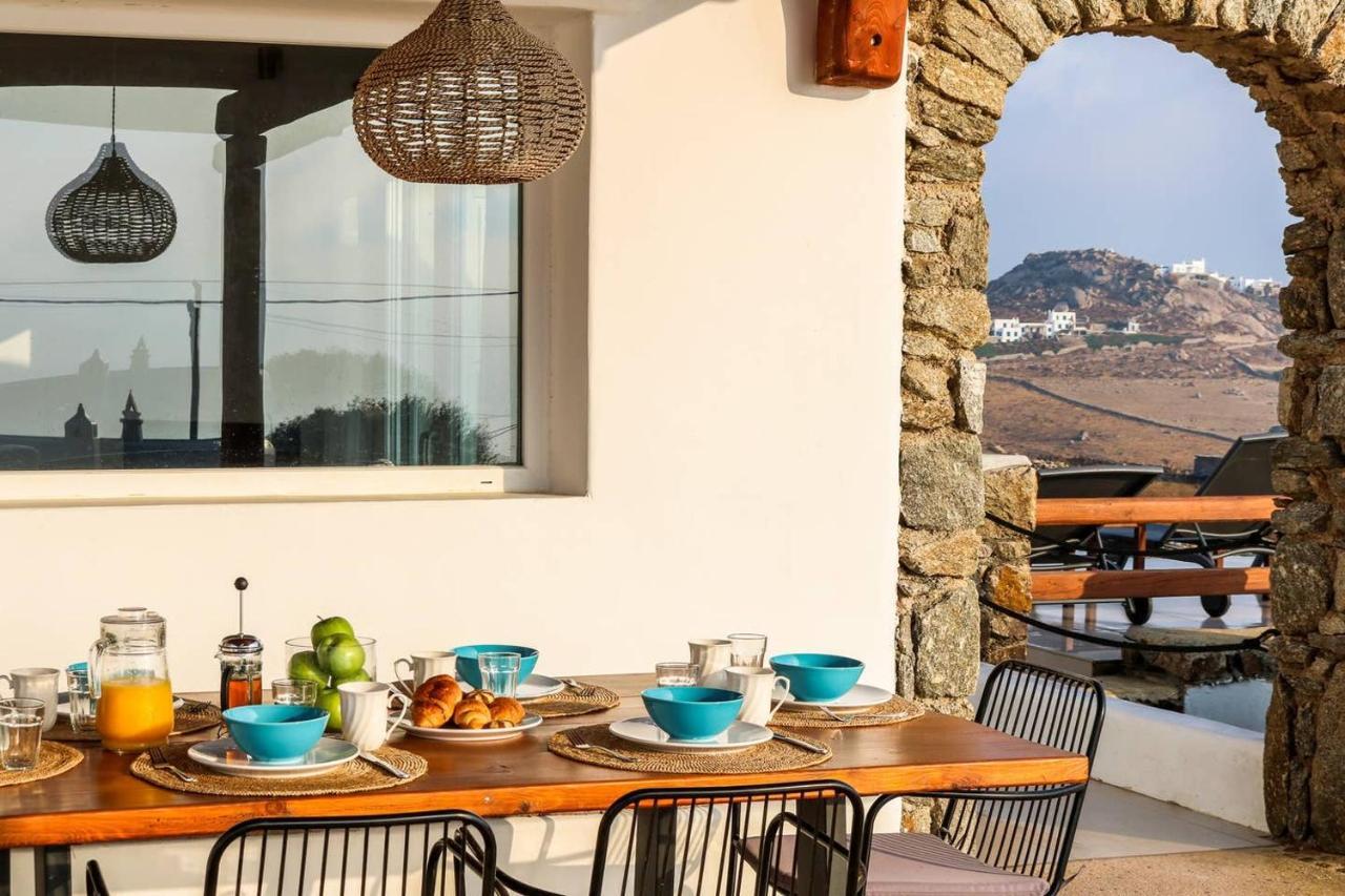 Vakantiehuis Luxurious Mykonian Blue Oasis With Private Pool Kalafatis